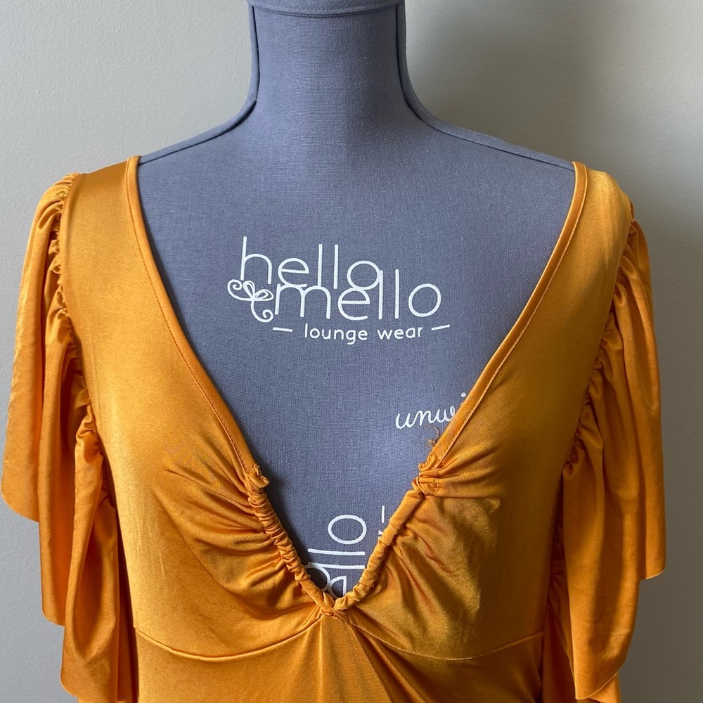 🧸 Apple Bottoms Orange Mini Dress with Gold Accents - Picture 4 of 10